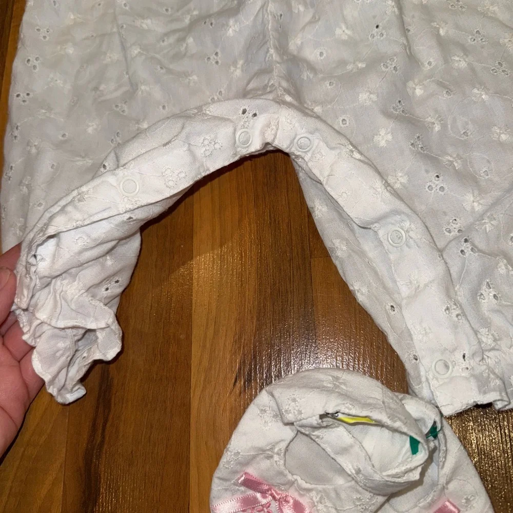 Vintage white baby girl‎ one piece with slippers size 3-6 embroidery